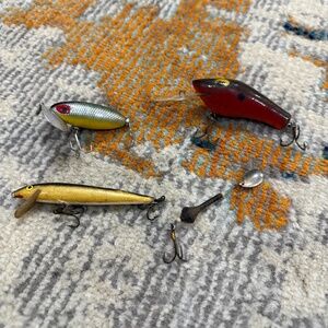 Lot of 4 old bass vintage fishing lures wood top water bait plugs fish tackle
